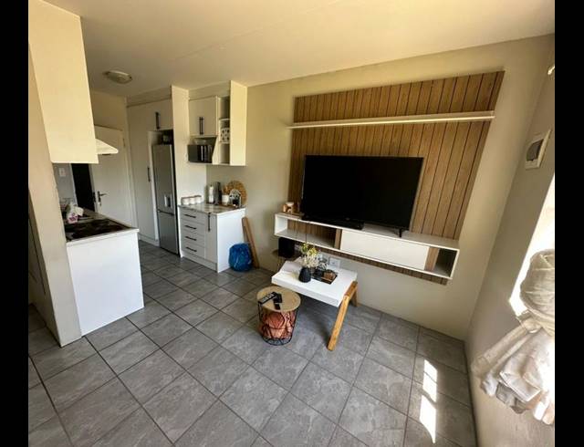 2 BEDROOM APARTMENT FOR SALE IN FLEURHOF